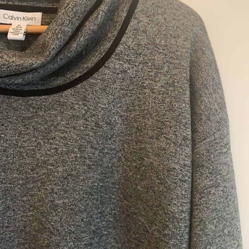 Sweater - Picture 3 of 4